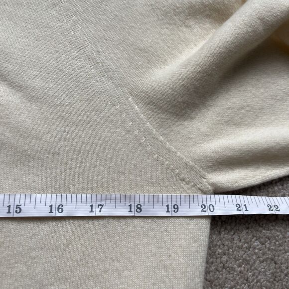 Uniqlo Turtleneck Sweater Womens Small Cashmere Cream Oversized Quiet Luxury - Picture 5 of 7